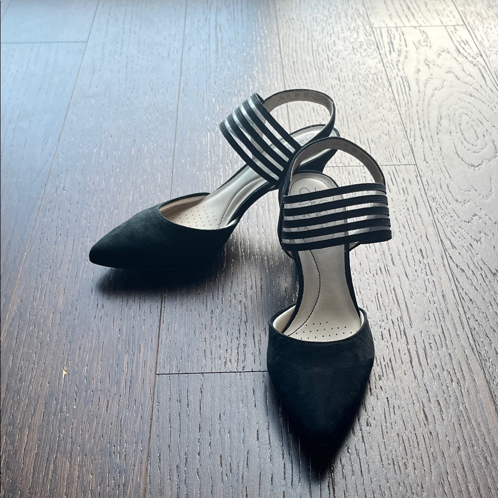 Life Stride Black Strappy Heels